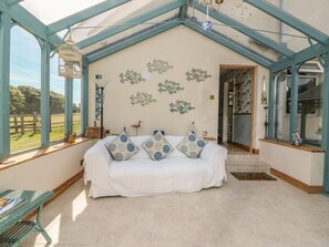 Interior - Woolly Welcome: A Cozy Retreat (Penzance)