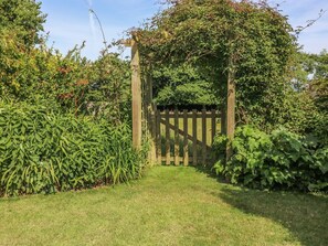 Property grounds - Woolly Welcome: A Cozy Retreat (Penzance)