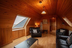Living area - Kelp Cottage, Daliburgh, Isle Of South Uist (Daliburgh, Isle of South Uist)
