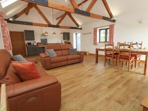 Living area - Swallows Nest, Sturminster Newton (Sturminster Newton)