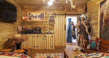 Apache Falls Lodge, Castlerock
