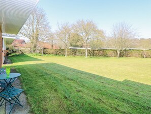 Outdoor dining - Charming Number 19, Cromer (Cromer)