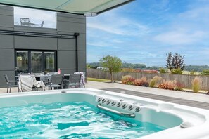 Outdoor dining - Huxham View and Annex, Stoke Canon (Exeter)