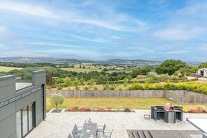 Outdoor dining - Huxham View and Annex, Stoke Canon (Exeter)