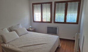 3 bedrooms - Belle villa familiale de 3 chambres proche de la plage (Saint-Raphaël)