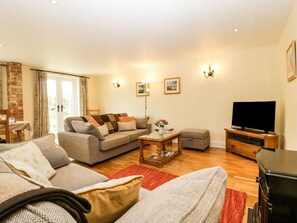Living area - Belview Cottage, Sturminster Newton (Sturminster Newton)