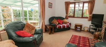 Bryn yr Haf, Lampeter