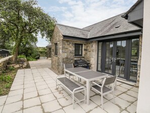 Outdoor dining - Pen Y Cefn, Pen Y Cefn (Pwllheli)