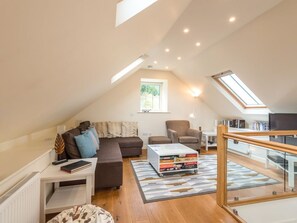 Living area - Bishop's Castle Barn, Bishop's Castle (Bishop's Castle)