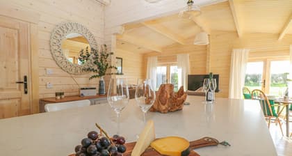 Gardener's Lodge, Huby