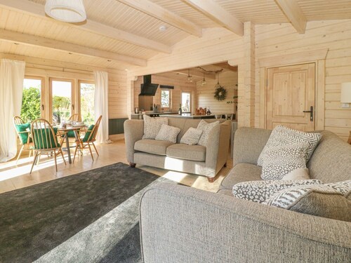 Gardener's Lodge, Huby