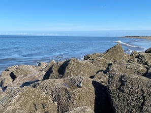 Beach nearby - Beachway Property in Prestatyn (Prestatyn)