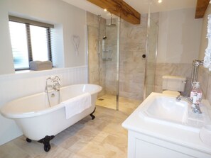 Shower - Brightley Mill Barn, Okehampton (Okehampton)