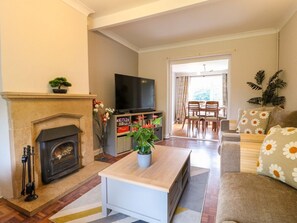 Living area - Oxcroft View, Bolsover (Worksop)