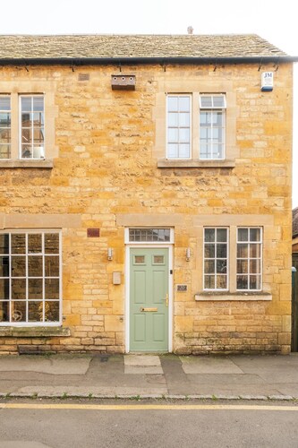 Beautiful 2 BD Home in The Cotswolds