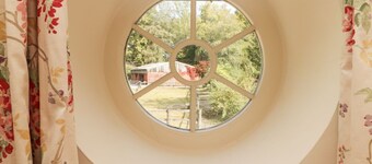 Meadow Cottage, Llanarthney