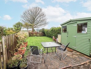 Outdoor dining - Violey  Cottage, Dearham (Maryport)