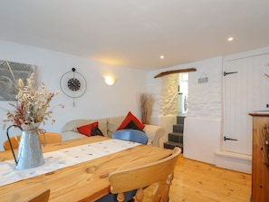 Interior - Stone's Throw Cottage, Launceston (Launceston)