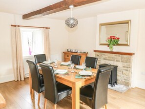 Dining - Broadhay, Hathersage (Hope Valley)