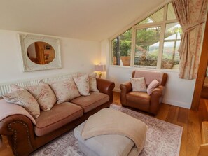Living area - Hawkrigg Cottage, Kirkby Lonsdale (Carnforth)