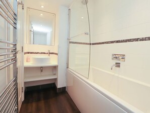 Shower - Hawkrigg Cottage, Kirkby Lonsdale (Carnforth)