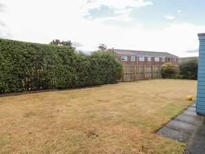 Property grounds - Shileen: Coastal Retreat in Seahouses (Seahouses)