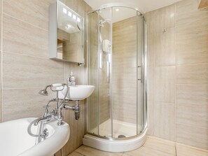 Shower - Charming Foxlair Cottage Retreat (Minehead)