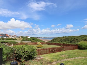 Property grounds - 29 Gap Road, Hunmanby (Filey)