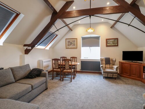 The Coach House Apartment, Rosliston