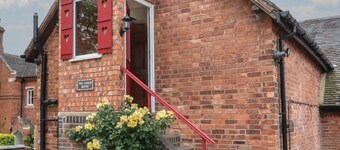 The Coach House Apartment, Rosliston