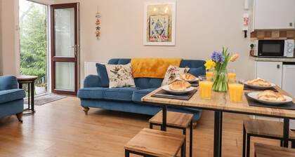 2 The Glade, Kilkhampton. WiFi