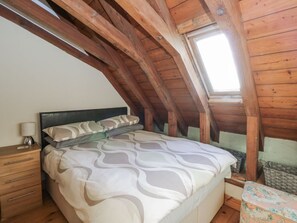 Room - Church LLygaid y Dyffryn, Brynhoffnant (Llandysul)