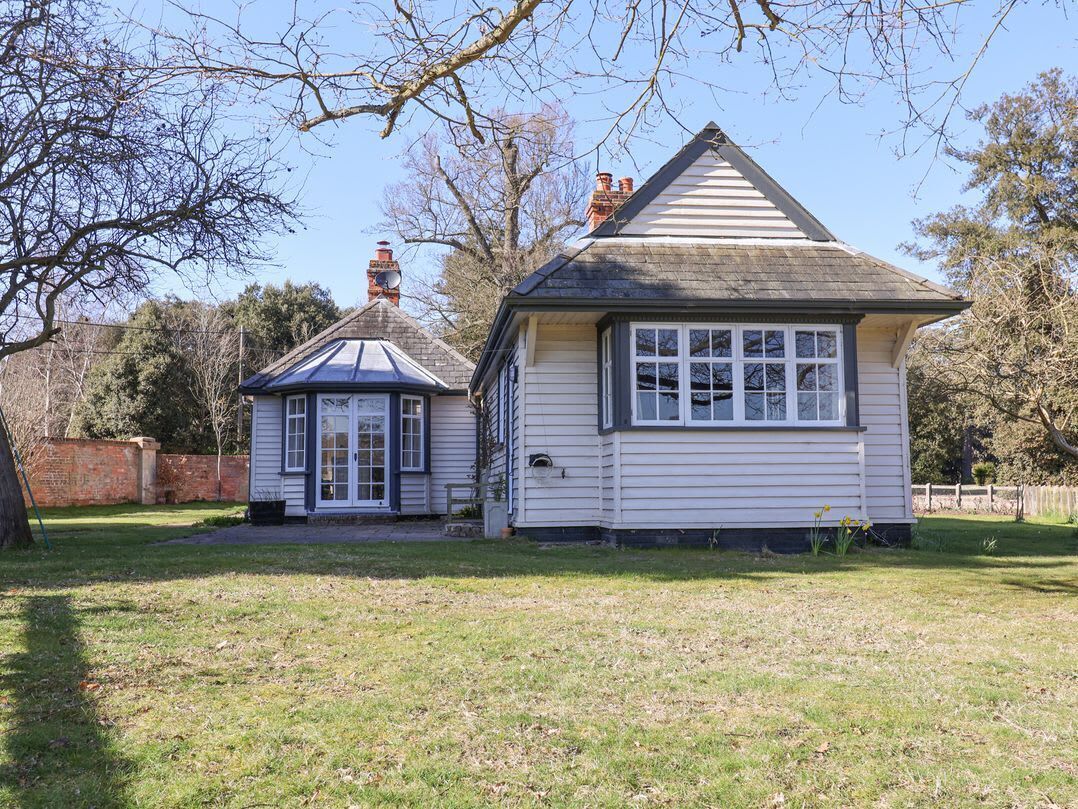 Holm Oak Lodge