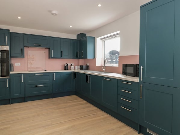 غسالة أطباق، كرسي للأطفال