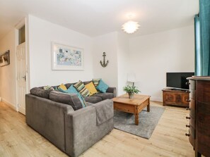 Living area - Quayside Lookout, Brixham (Brixham)