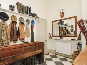 Interior - Caynham Court, Caynham, Ludlow (Ludlow)