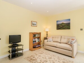 Living area - Long Batch Cottage, Ditcheat (Shepton Mallet)