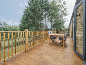 Outdoor dining - The Milking Barn, Yeovil, Somerset (Yeovil)