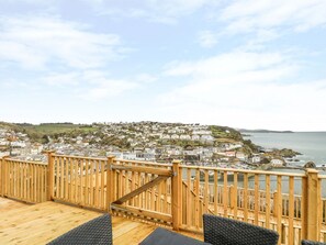 Property grounds - Charming Pink House with Views (St. Austell)