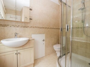 Shower - Sherpa, Wellow, Hampshire (Romsey)