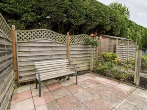 Terrace/patio - Sherpa, Wellow, Hampshire (Romsey)