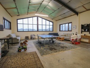Game room - Upper Home Farm, Cardington (Church Stretton)