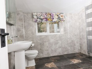 Shower - Paradise Cottage, Bewerley (Harrogate)