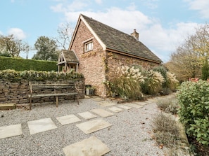 Exterior - 1 bed property, Raglan (Usk)