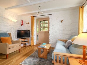 Living area - Hollies Cottage, Goonhavern (Truro)