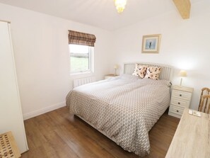 Room - Foxes Den, Thornton, Lancashire (Thornton-Cleveleys)