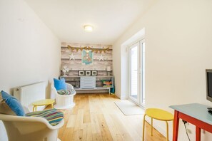 Living area - Quayside House, Scarborough (Scarborough)