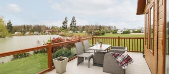Lake View Lodge at 10 Cliff Lane