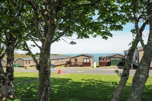 Spacious T/B Lodge 66 at Riviera Bay