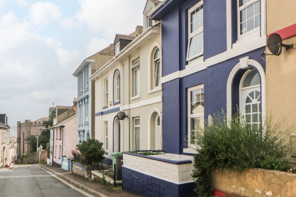 27 Exeter Street